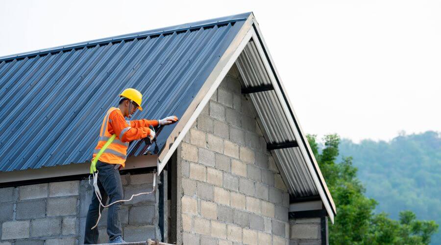 Professional gutter cleaning in Arcanum, OH